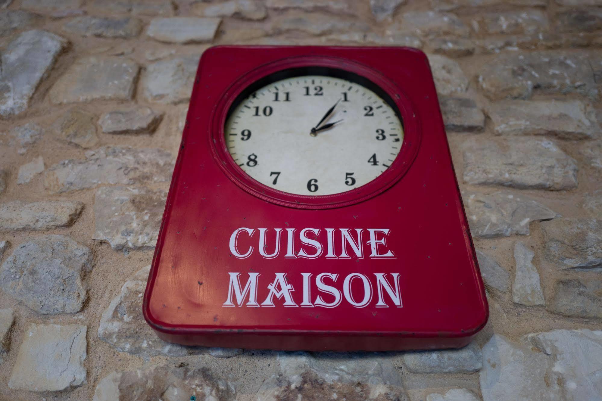 Le Crillon Hotel Murs  Exterior foto