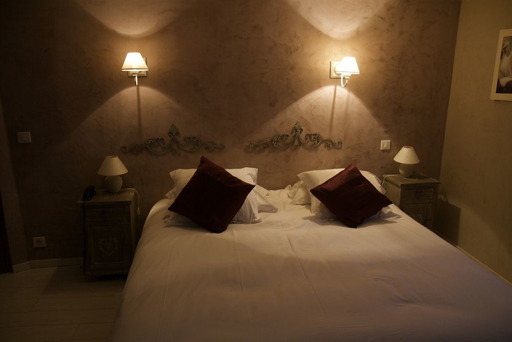 Le Crillon Hotel Murs  Exterior foto