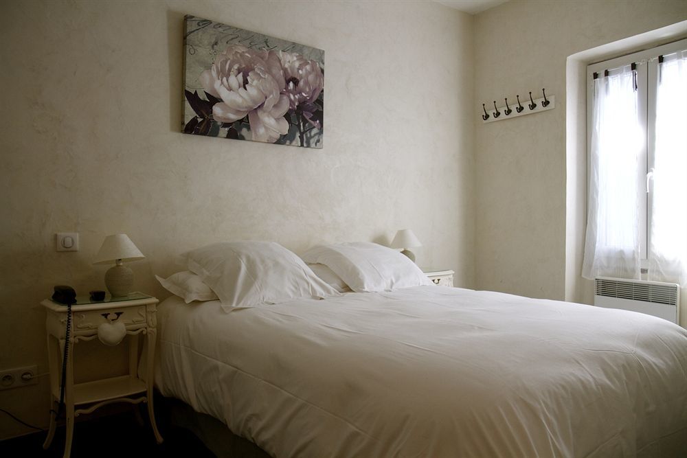 Le Crillon Hotel Murs  Exterior foto